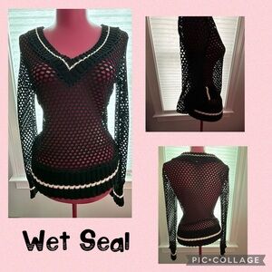 Vintage 2000s Wet Seal black mesh lone sleeve v neck sweater size Medium